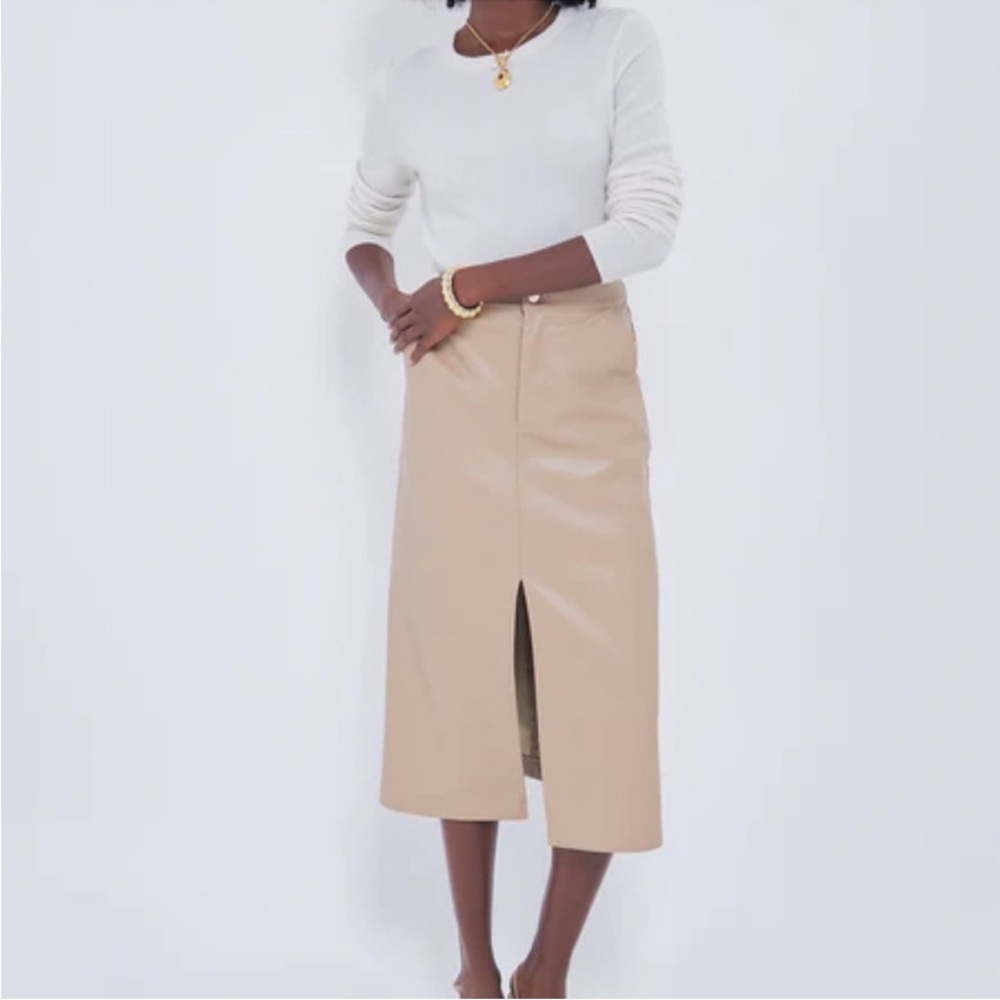 Hyacinth House taupe Midi Pencil Skirt with Front Slit Small (Flawed Gem)